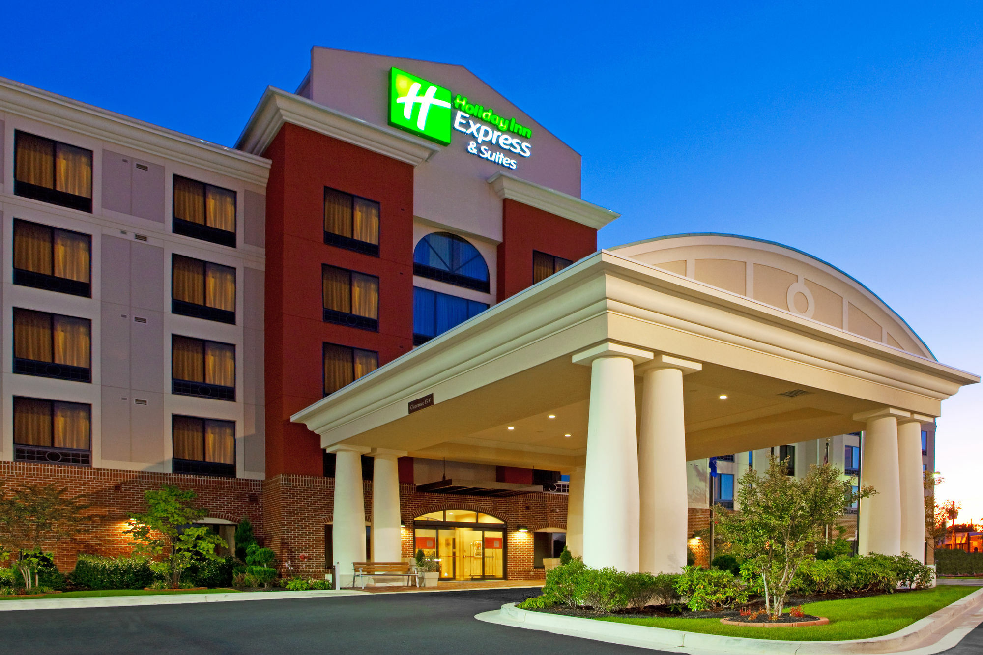 Hotel Arboretum 2*